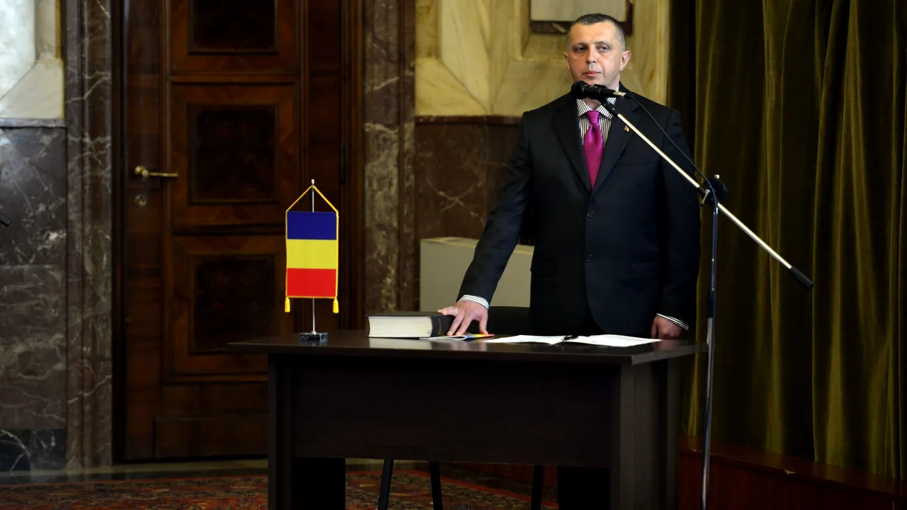 Prefectul Capitalei, după ce a precizat cum poate fi dizolvat CGMB: Societate civilă, trezește-te!