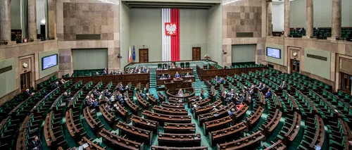 Parlamentul Poloniei, vot pentru încă o lege controversată. Restituirea bunurilor confiscate de comuniști, respinsă