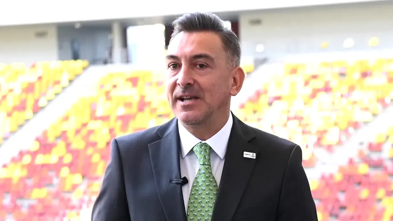 Cum comentează Ilie Dumitrescu transferul „petrolistului” Mihnea RĂDULESCU la Universitatea Craiova. „Mister” a remarcat un aspect esențial