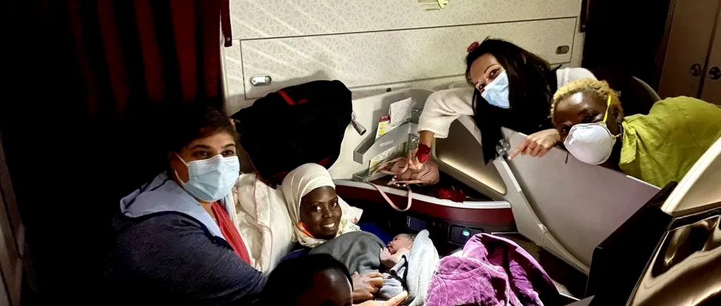 O fetiţă s-a născut într-un avion care zbura către Uganda. Cine a ajutat-o pe mamă să o aducă pe lume pe „Miracle Aisha”