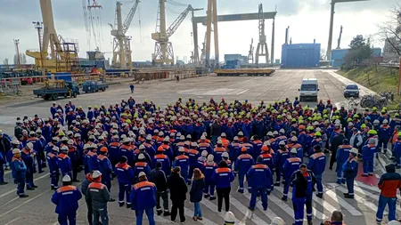 Nou protest la Damen Mangalia. Oamenii muncesc pe promisiuni de trei luni. Miniştrii vin, promit şi pleacă
