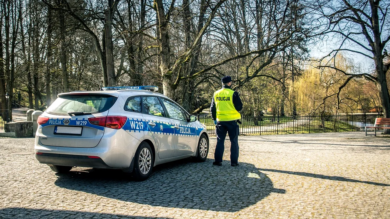 Un cadou a explodat în sediul Poliției din Varșovia. Pachetul fusese primit de un comandant polonez, în timpul unei vizite în Ucraina