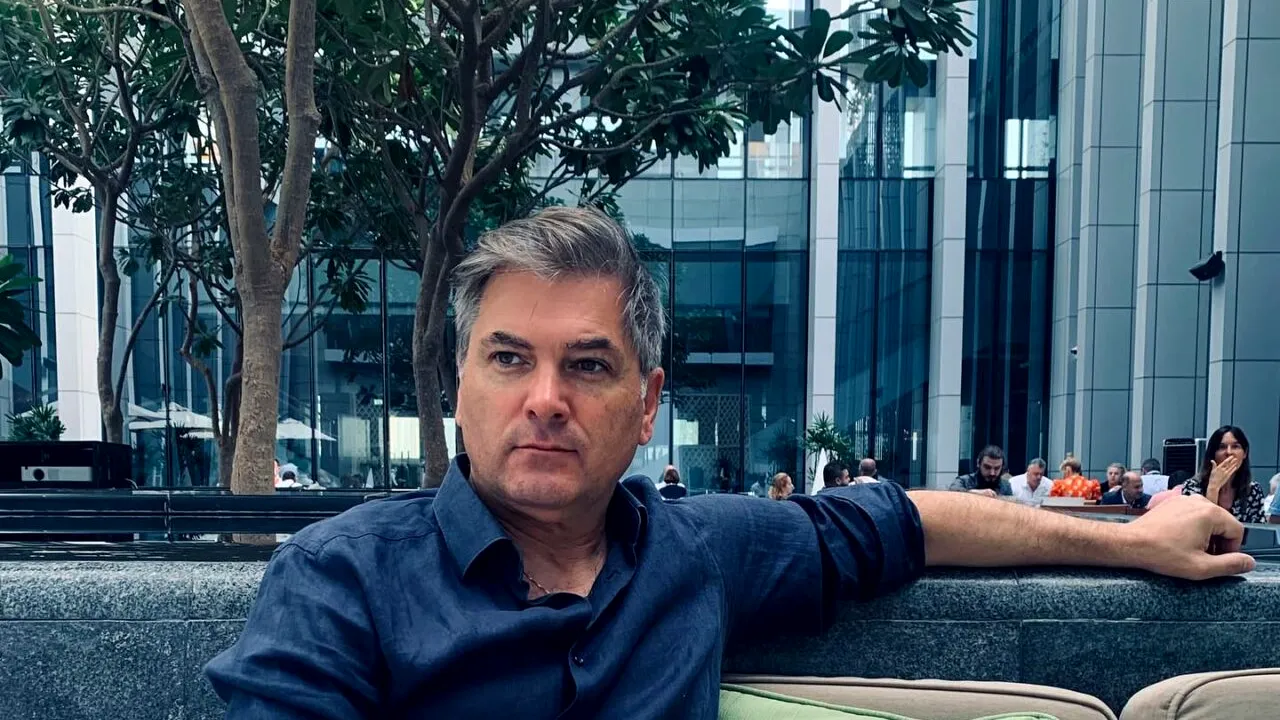 Mircea Radu, „amintire plină de haz, duioșie și, cumva, recunoștință” cu actorul Mitică Popescu: „Tu ești Mircea?” / „Da-mpărate!”... „Trage-ți halatul la spate”