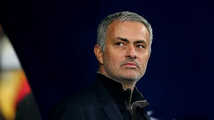 REACȚIA antrenorului Jose Mourinho, după ce a făcut antrenament cu o parte din echipa Tottenham într-un parc din Londra