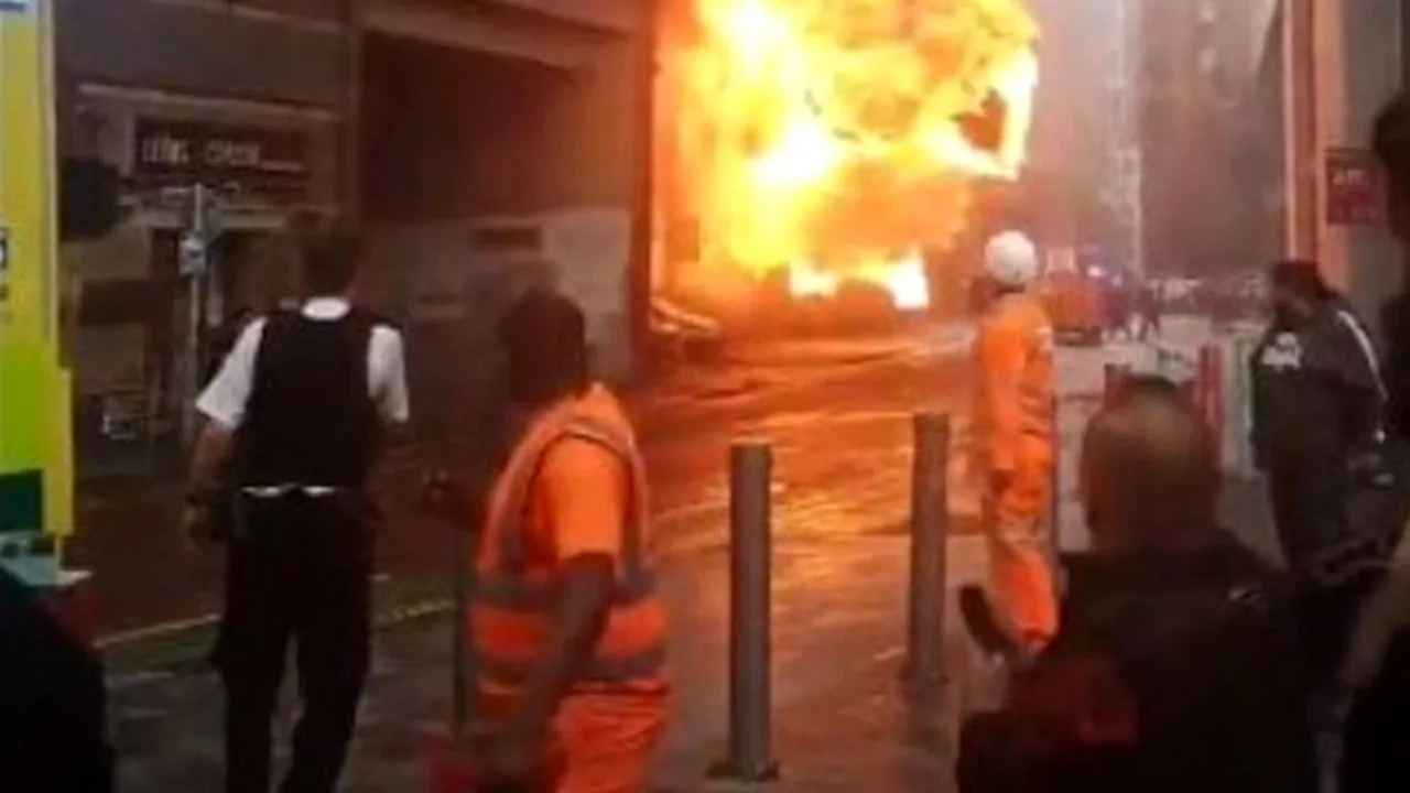 VIDEO | Explozie puternică la o stație de metrou din Londra. O persoană, tratată de medici. Incidentul nu este de natură teroristă (UPDATE)