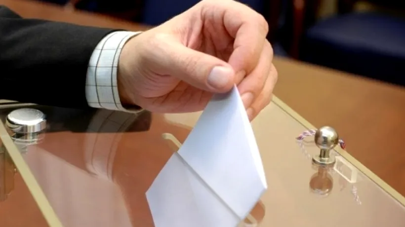 ALEGERI PREZIDENȚIALE 2014. La Madrid, românii s-au înghesuit în secție pentru a putea vota și după ora 21:00