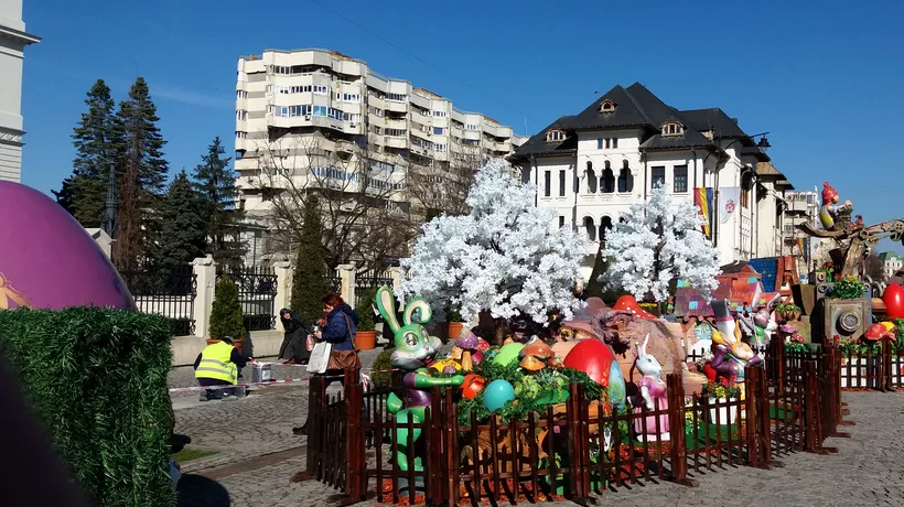 Cum s-au pregătit primarii de Paște. Orașul care a scos din buget 30.000 de euro pentru iepurași, ciuperci gigant și scoarță decorativă