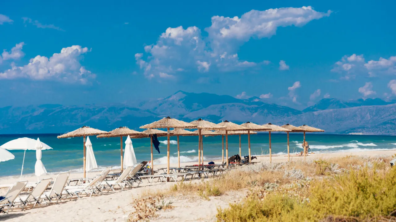 O femeie de origine britanică a dispărut, în mod misterios, de pe o plajă din Grecia, în timp ce soțul ei dormea alături: 