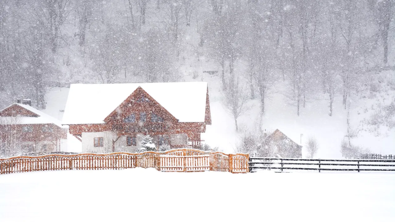 ANM: Un val de aer polar ajunge în România. Temperaturile vor scădea până la -15 grade