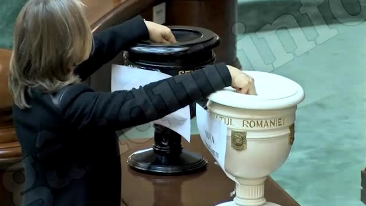 După ce au fost filmați cum votează, parlamentarii au făcut brusc alergie la camere. NOILE REGULI pe care vor să le impună