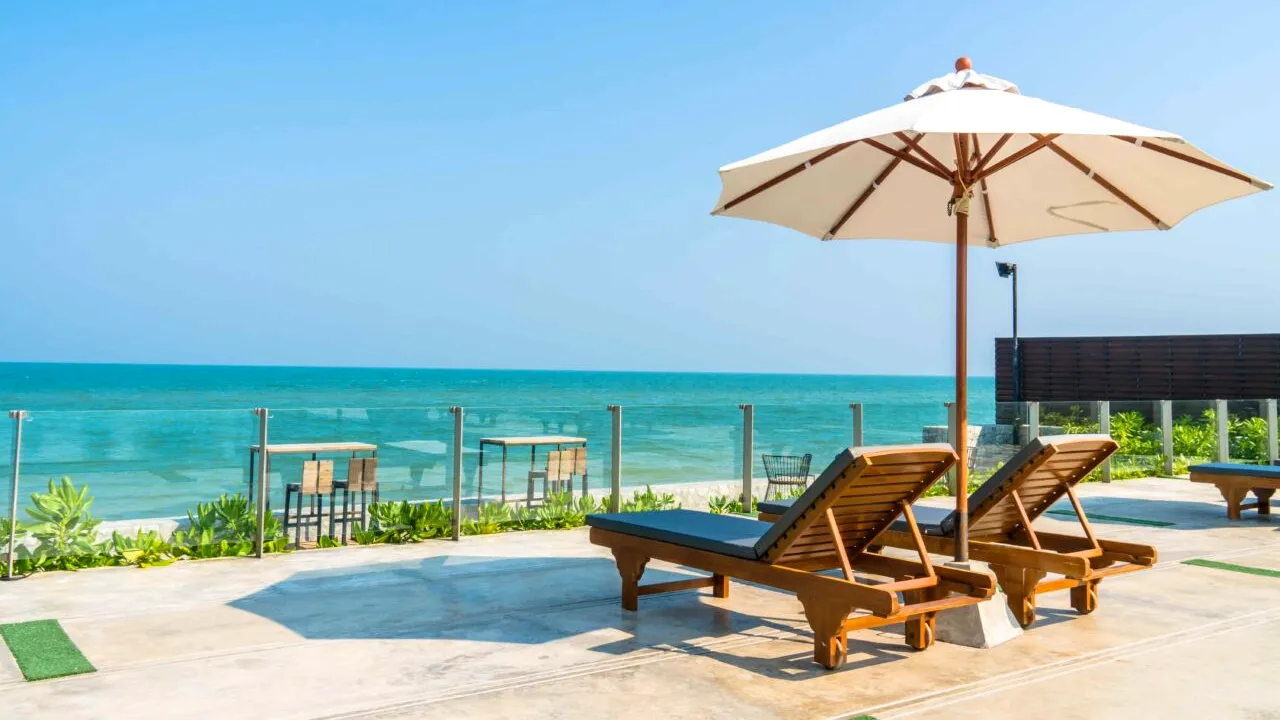 Cât costă o noapte de CAZARE la mare / Noile prețuri intră în vigoare de la 1 septembrie