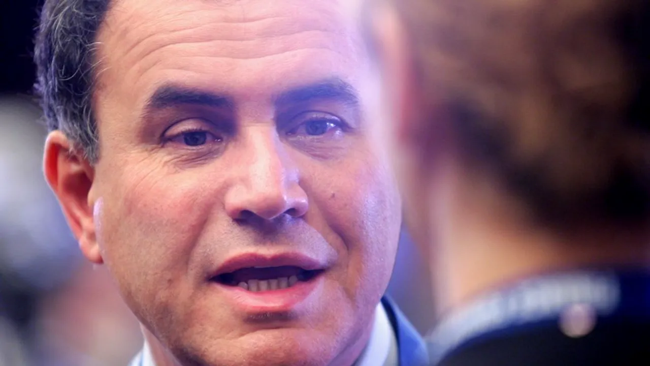 Nouriel Roubini: Politicienii din SUA nu vor reuși să evite măsurile automate de reducere a deficitului