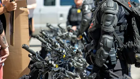 CAZUL GEORGE FLOYD. America, incendiată! Trump îi amenință pe protestatari. Armata, pregătită să preia controlul orașelor!