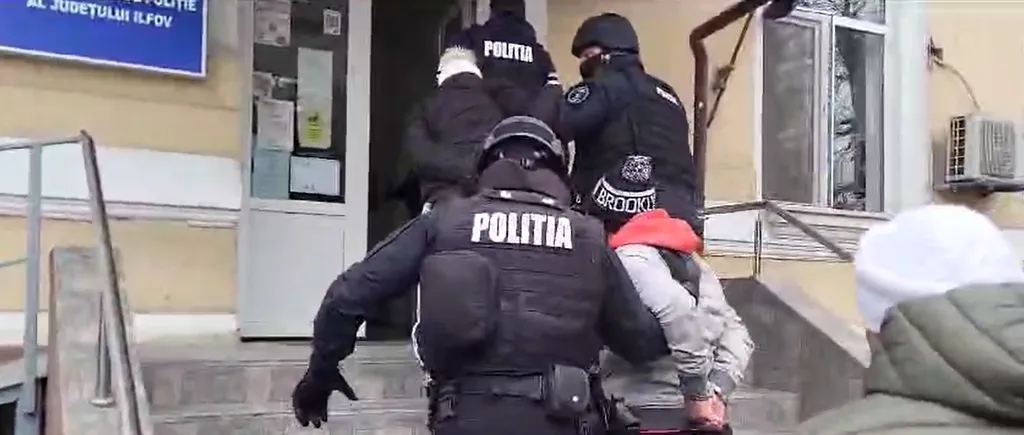 VIDEO | Percheziții în Ilfov, după furtul unui pistol și a 24 de cartușe din casa unui fost ofițer SRI. Patru persoane, duse la audieri
