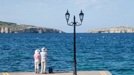 Cele cinci zone albastre. Locurile în care trăiesc cei mai longevivi oameni