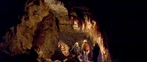 Peștera Tăușoare nu-i pentru oricine: Nu se va practica turism de masă, accesul este permis doar speologilor