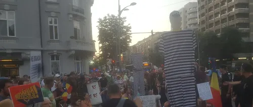 Proteste în București. Câteva sute de persoane au plecat în marș spre sediul DNA