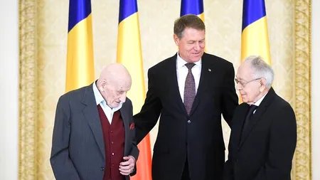 FOTOGRAFIA ZILEI. Neagu Djuvara și Mihail Șora, decorați la Cotroceni la împlinirea a 100 de ani