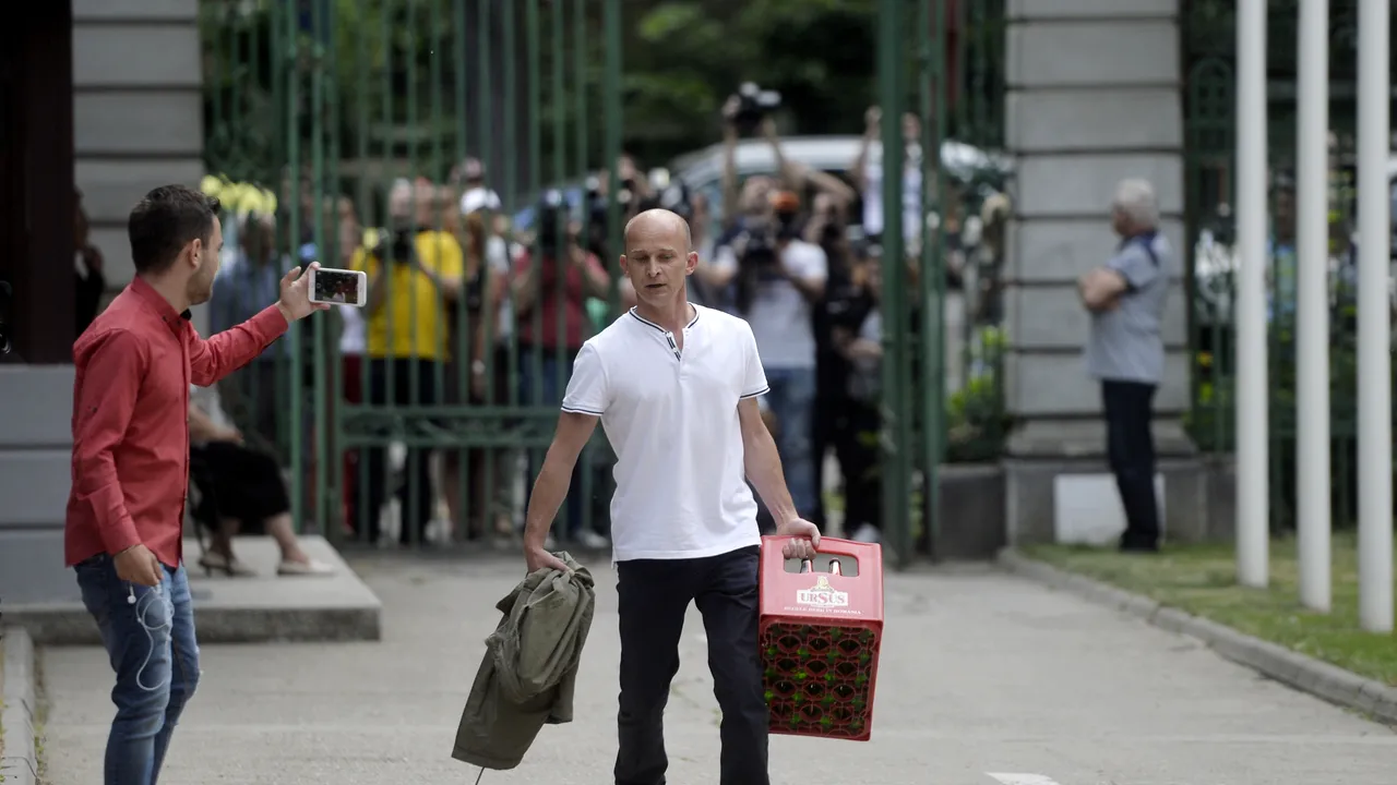 Românul „cu naveta de bere