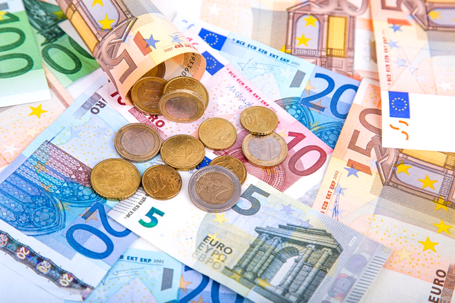 România ar putea adopta moneda Euro în 2026. Sursa Foto: Shutterstock 