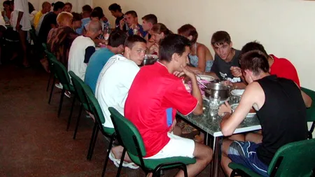 Peste 8.000 de copii din Germania suferă de gastro-enterită după ce au mâncat la cantine școlare