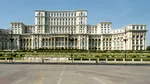 Angajații Senatului cer demontarea antenelor și a echipamentelor care generează RADIAȚII, amplasate pe Palatul Parlamentului