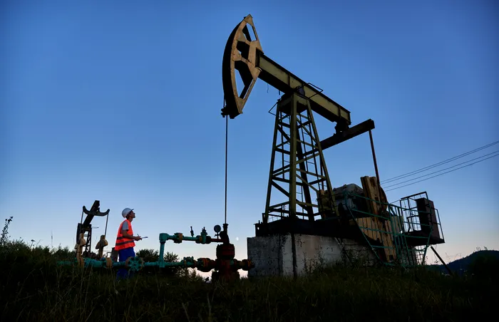 Petrolul României vine în proporție de 77% din import. Ce arată datele Eurostat