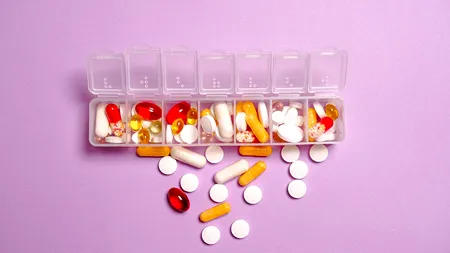 Suplimentele de VITAMINE și minerale ce nu trebuie luate împreună. Combinațiile care pun în pericol sănătatea