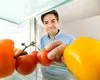 Motivul pentru care nu ar trebui să păstrezi ROȘIILE la frigider. Cum și unde trebuie depozitate pentru a fi proaspete mai mult timp