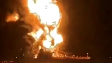 Două petroliere au fost atacate în largul Irakului. Un mort și zeci de persoane salvate din flăcări în Golful Persic