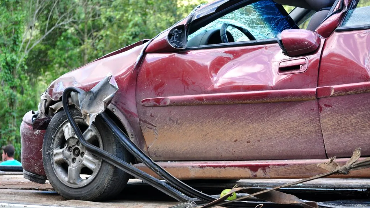 Accident cu doi morţi între localitățile Ghirbom şi Berghin, județul Alba