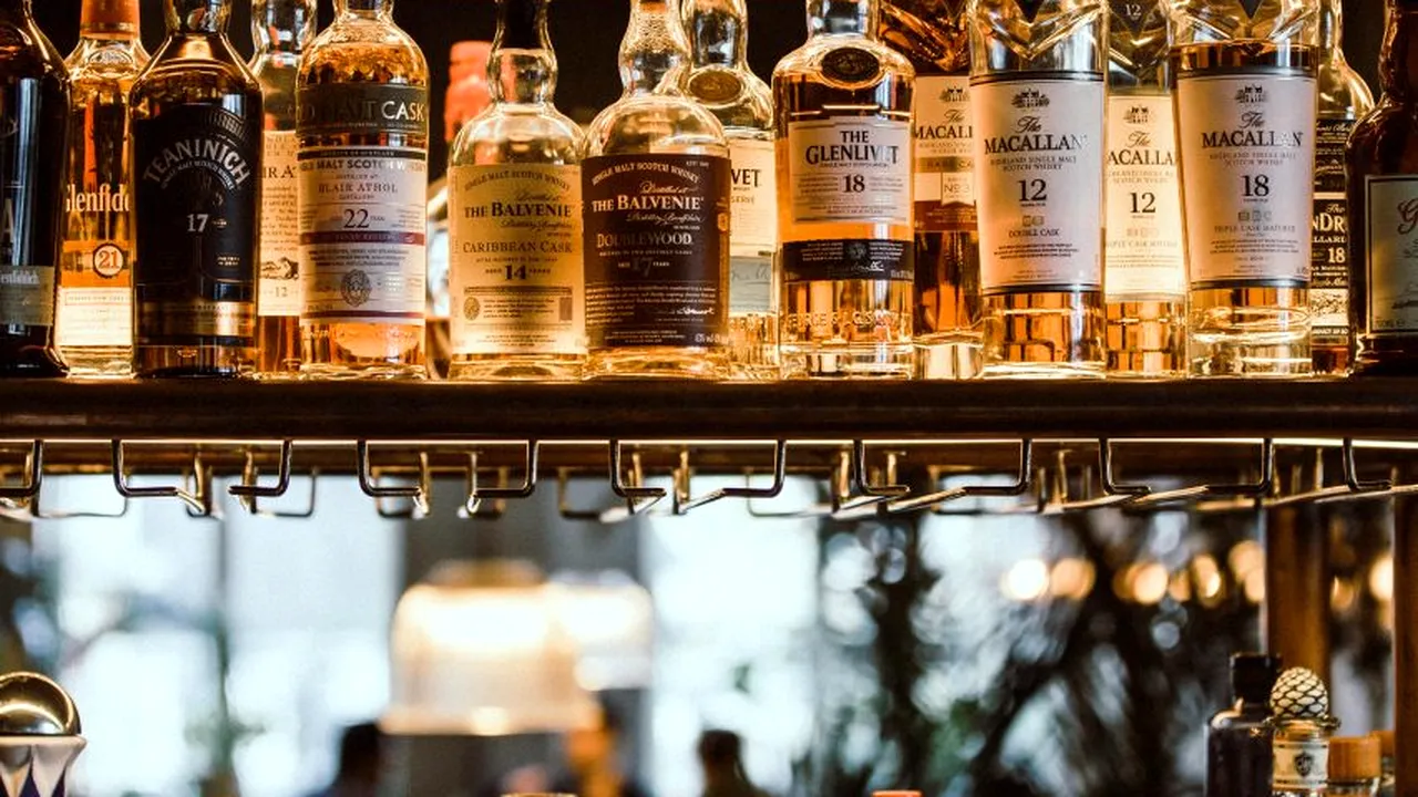 OMS recomandă majorarea impozitelor pe alcool în Europa pentru a combate cancerul: 85.000 de decese sunt estimate a fi cauzate de alcool, în fiecare an