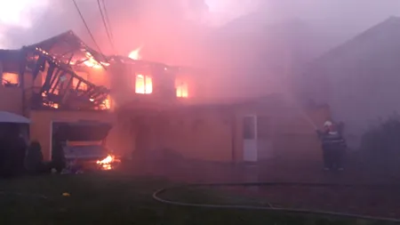 Incendiu violent în Capitală. Două case din Chitila au fost cuprinse de flăcări și nouă persoane au avut nevoie de îngrijiri medicale
