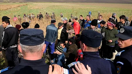 Peste o sută de persoane protestează în continuare la Siliștea; utilajele aduse în zonă, retrase

