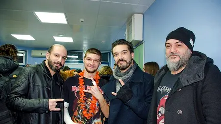 Alex Șerban, rănit în Colectiv, a împlinit 18 ani. Trupa lui preferată i-a cântat 