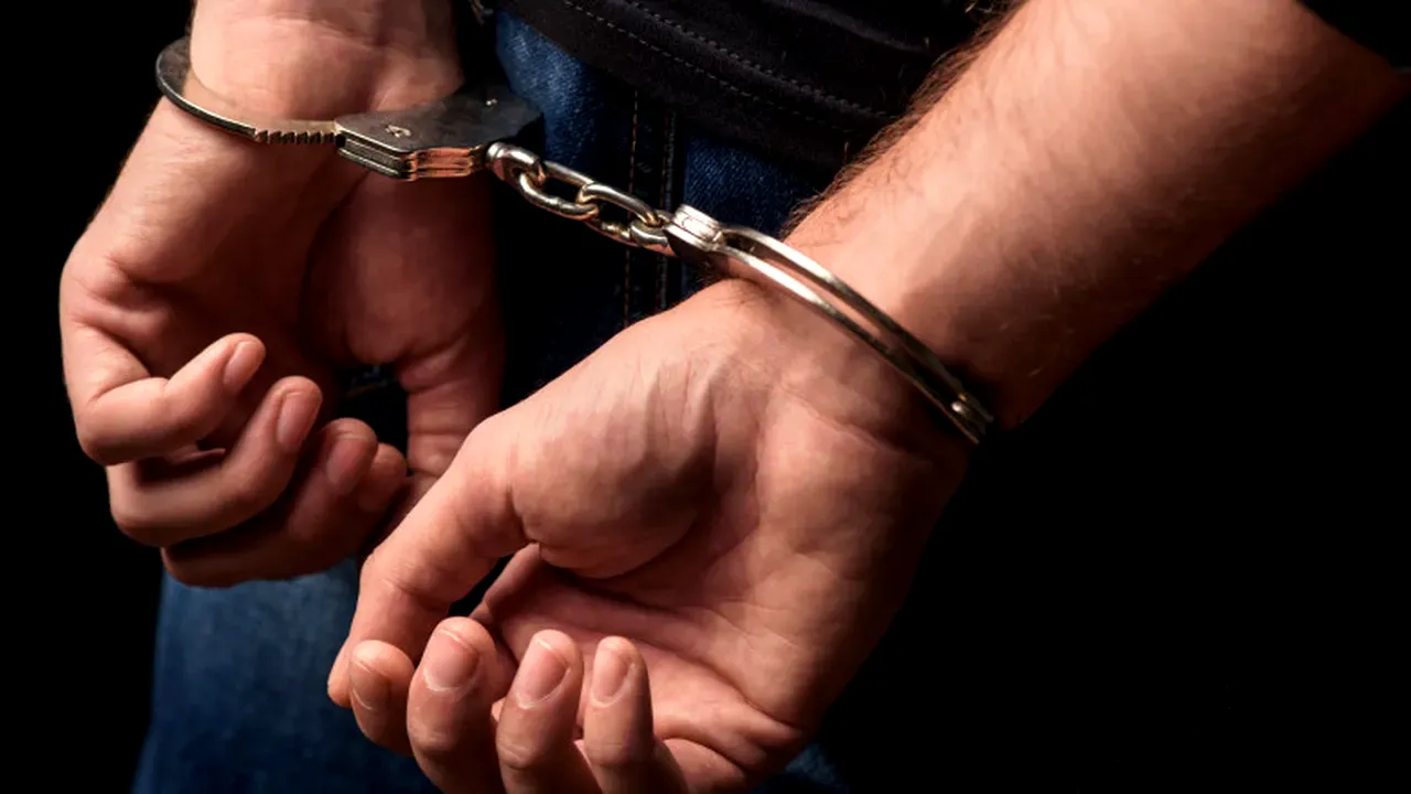Un bărbat de 40 de ani a încercat să se sinucidă în arestul IPJ Maramureș. Individul era afectat de refuzul familiei de a-l vizita