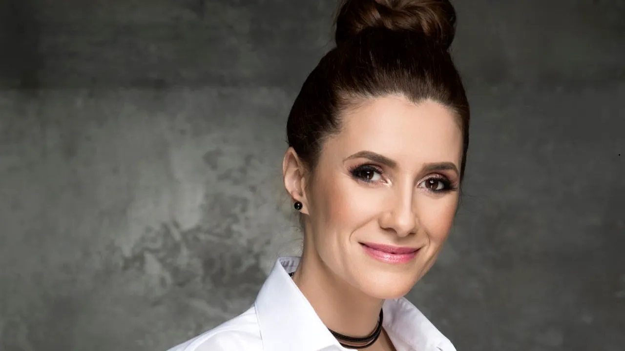 Iuliana Tudor și-a deschis școală de muzică populară. Ce trebuie să știe iubitorii de FOLCLOR, care vor o carieră în acest domeniu