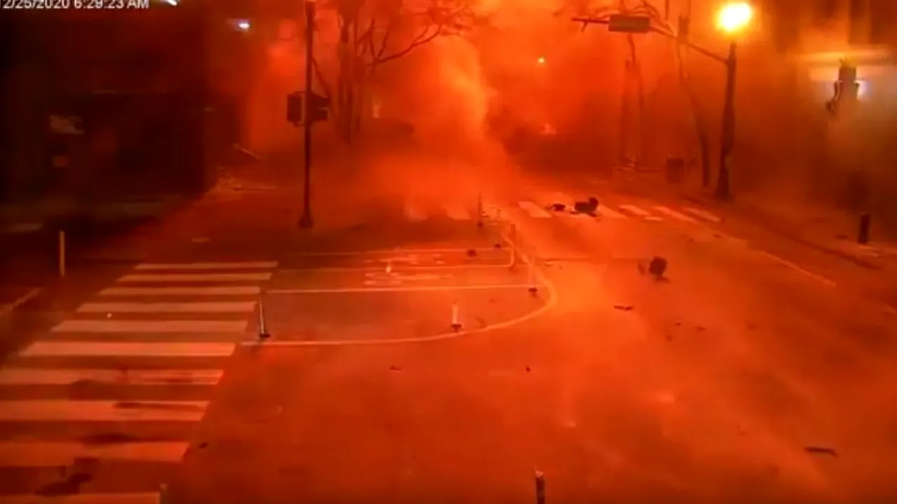 Un bărbat în vârstă de 63 de ani, autorul exploziei din Nashville. Sinucigașul a rănit cel puțin trei persoane (VIDEO)