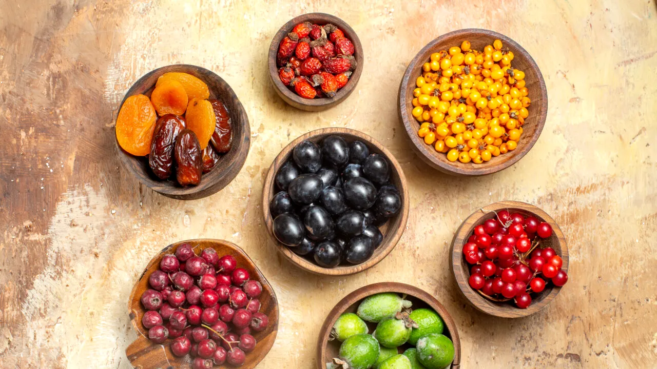 NOUTATE în agricultura din România: vegetale rezistente la SECETĂ. Ce este pepenele cu gust de coniac sau spanacul urcător de Malabar