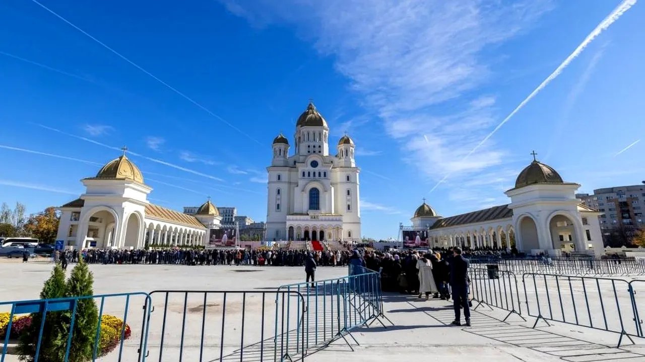 Prima Liturghie din acest an la Catedrala Națională. Când se redeschide pentru credincioși