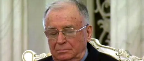 VIDEO. Ion Iliescu, surprins dormind în timpul discursului lui Traian Băsescu