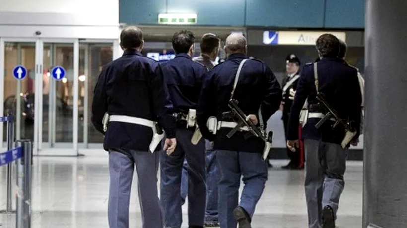 Doi români care transportau aproape 100 kg de droguri, arestați pe un aeroport din Italia