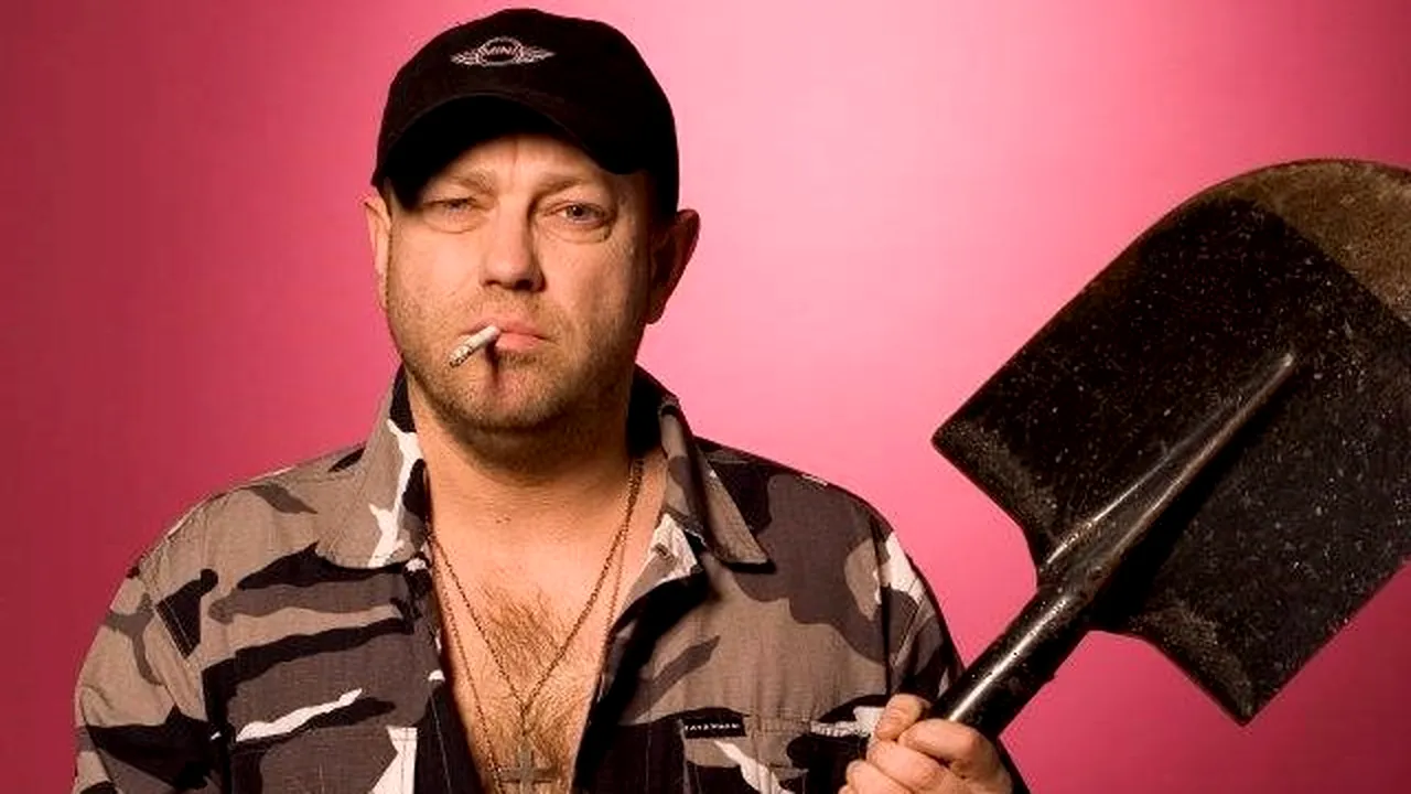 O nouă specie de activist de partid: Filoamericanu`