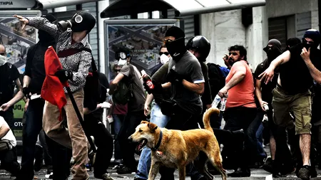 AVERTIZAREA S&P: Ce se va întâmpla dacă Grecia iese din zona euro