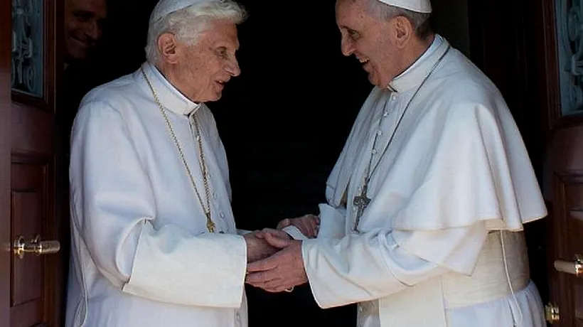 Starea Papei emerit Benedict al XVI-lea se degradează pe zi ce trece. „Pare că s-a înjumătățit
