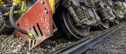 Două trenuri s-au CIOCNIT. Zeci de răniți în urma unui accident feroviar produs în nordul Italiei