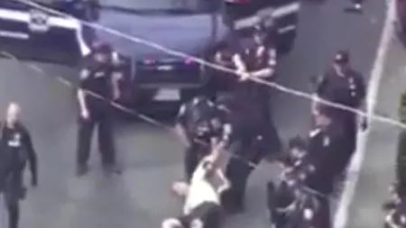 ATAC ARMAT în Seattle, soldat cu cel puțin doi morți. Un bărbat a deschis focul asupra unui autobuz