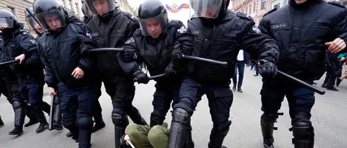 Peste 1.600 de protestatari, reținuți în Rusia