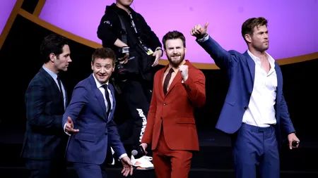 Un bărbat a fost bătut în fața unui cinematograf, după ce a divulgat detalii din filmul „Avengers: Endgame