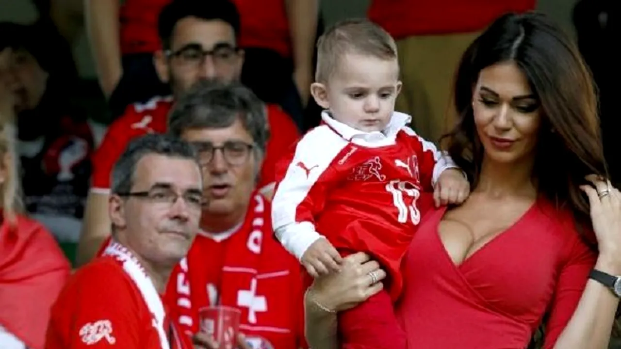 Cine este tânăra care a atras toate privirile suporterilor la meciul Elveția - Polonia